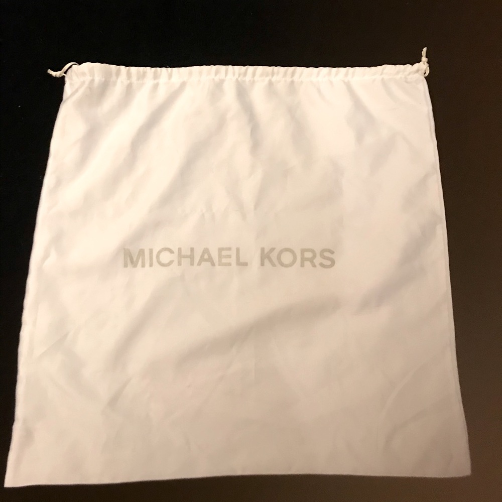 White Michael Kora dust bag